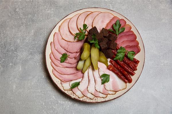 Мясная тарелка 